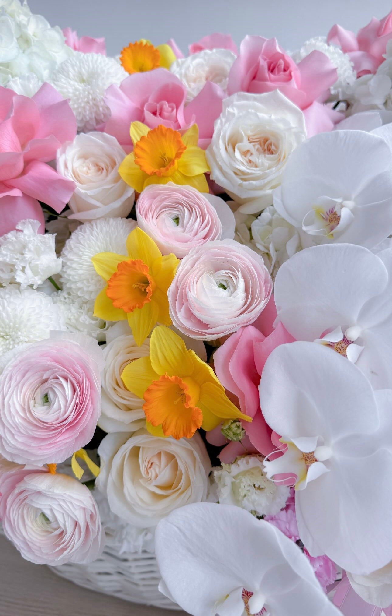 Mixed Arrangements